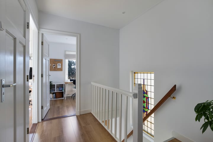 Foto 21 van Van Meerbeekstraat 1