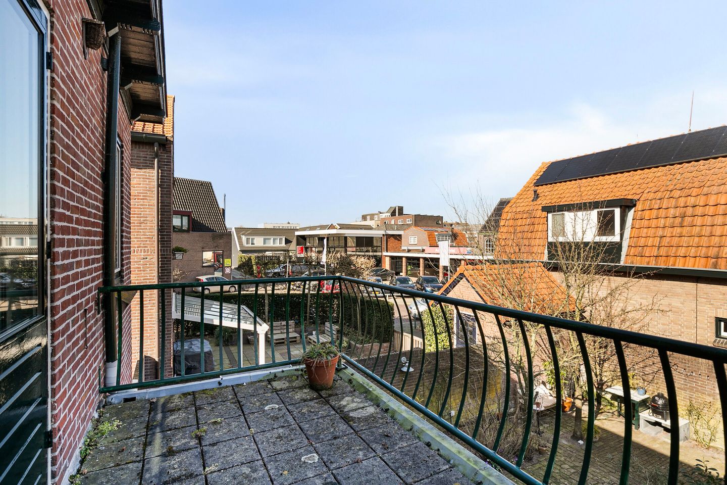 Foto 25 van Van Meerbeekstraat 1