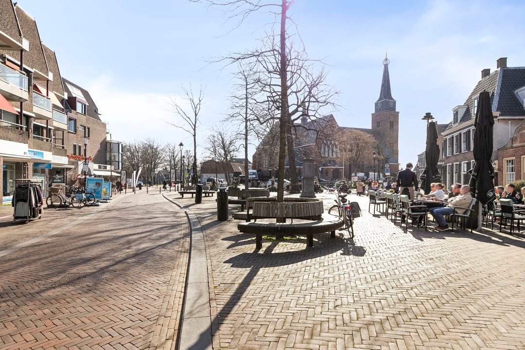 Foto 32 van Van Meerbeekstraat 1