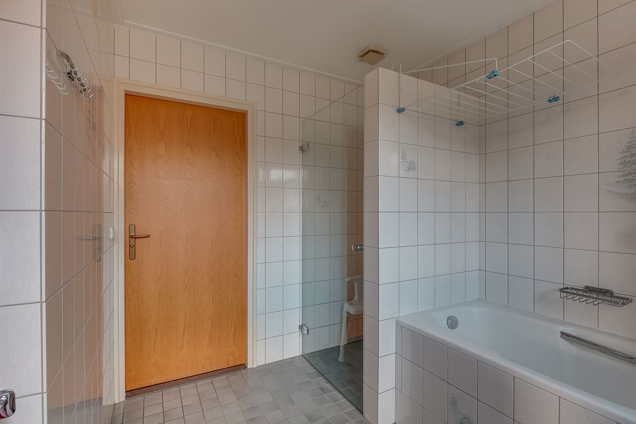 Foto 15 van Schreursweg 1