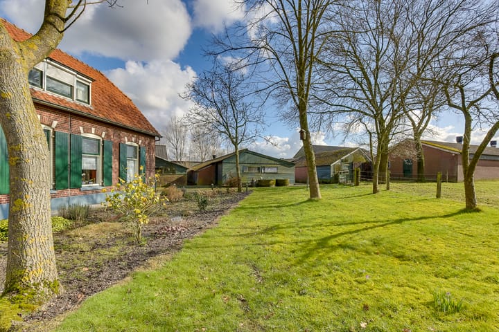 Foto 34 van Schreursweg 1