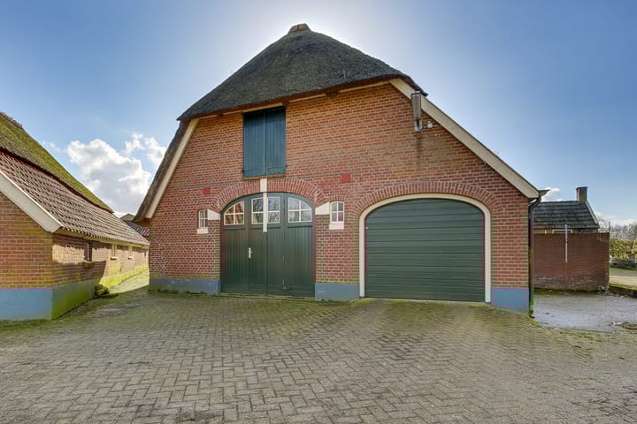 Foto 40 van Schreursweg 1