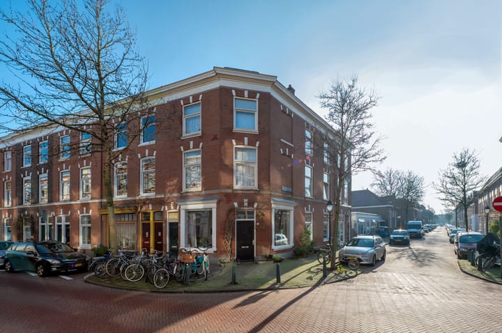 Photo 2 of Van Swindenstraat 2