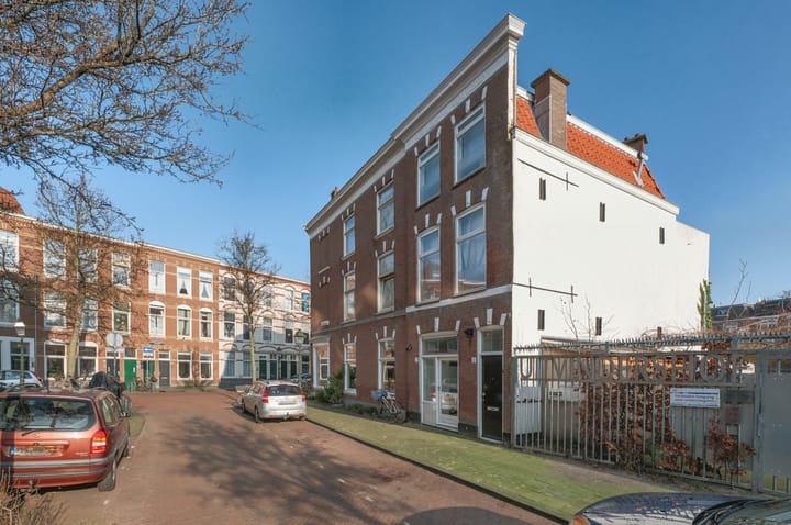 Photo 3 of Van Swindenstraat 2