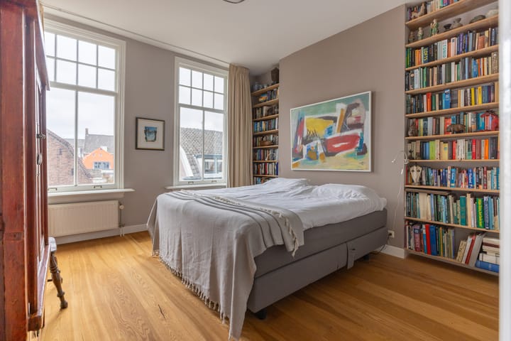 Foto 19 van Huizerpoortstraat 4