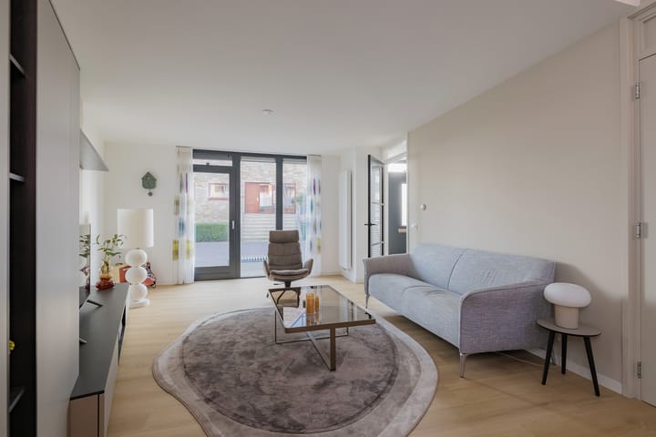 Foto 2 van L. Springerstraat 93