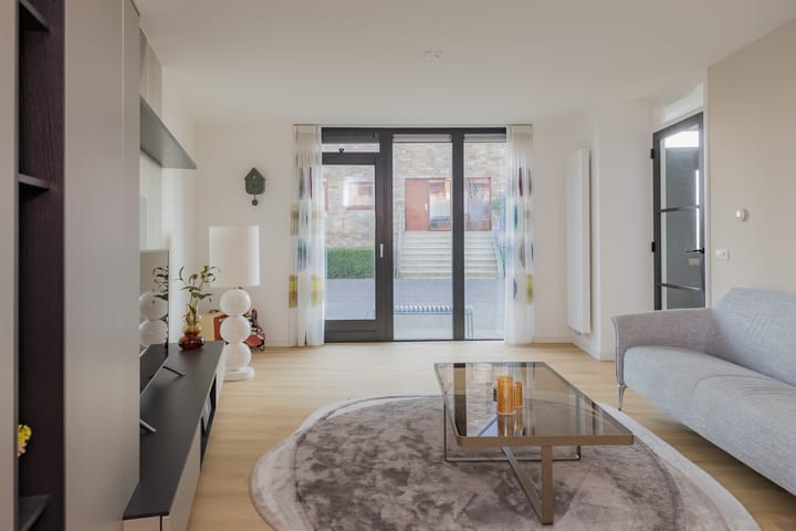 Foto 8 van L. Springerstraat 93