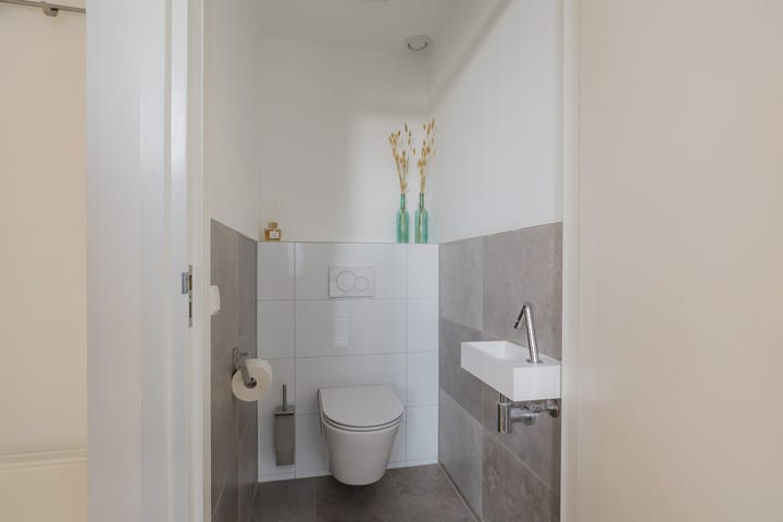 Foto 18 van L. Springerstraat 93