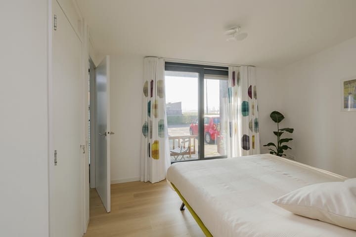 Foto 21 van L. Springerstraat 93