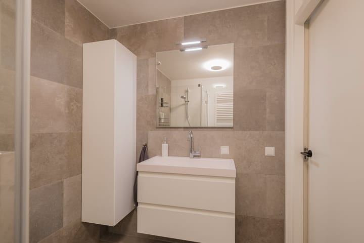 Foto 23 van L. Springerstraat 93