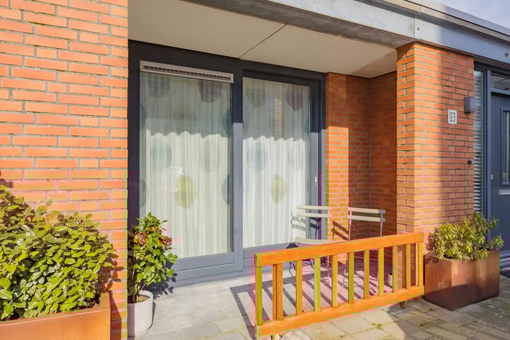 Foto 27 van L. Springerstraat 93