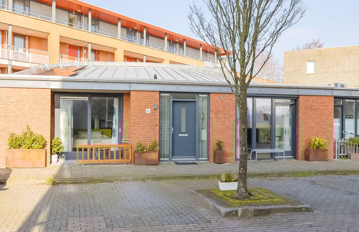 Foto 31 van L. Springerstraat 93