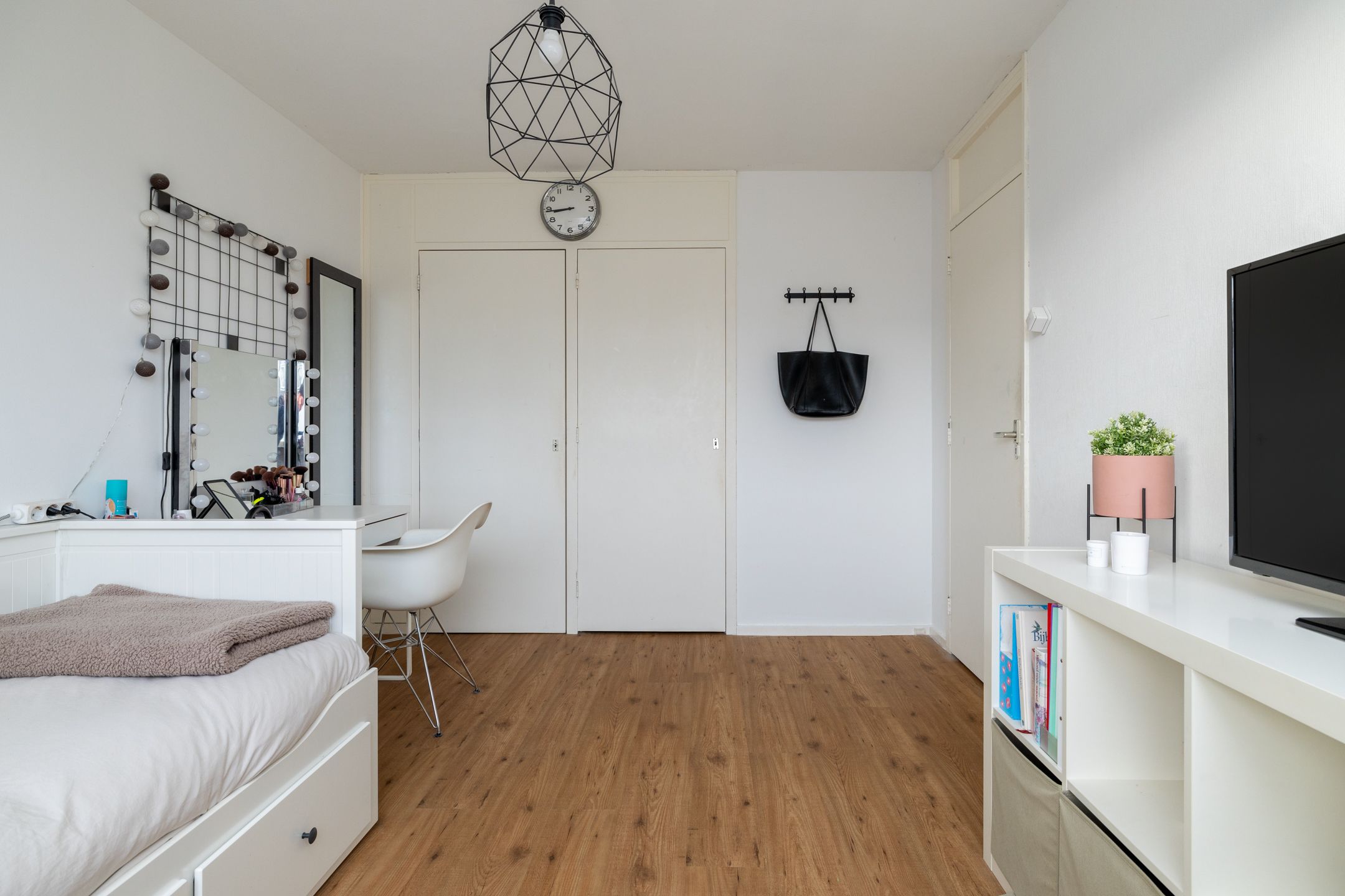 Photo 27 of Meent 45