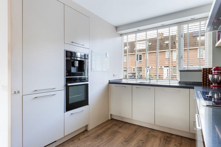 Foto 12 van Karperstraat 14