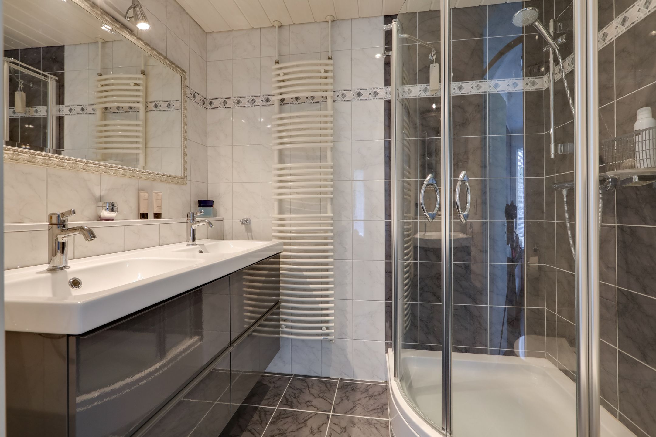 Photo 45 of Marshallstraat 1