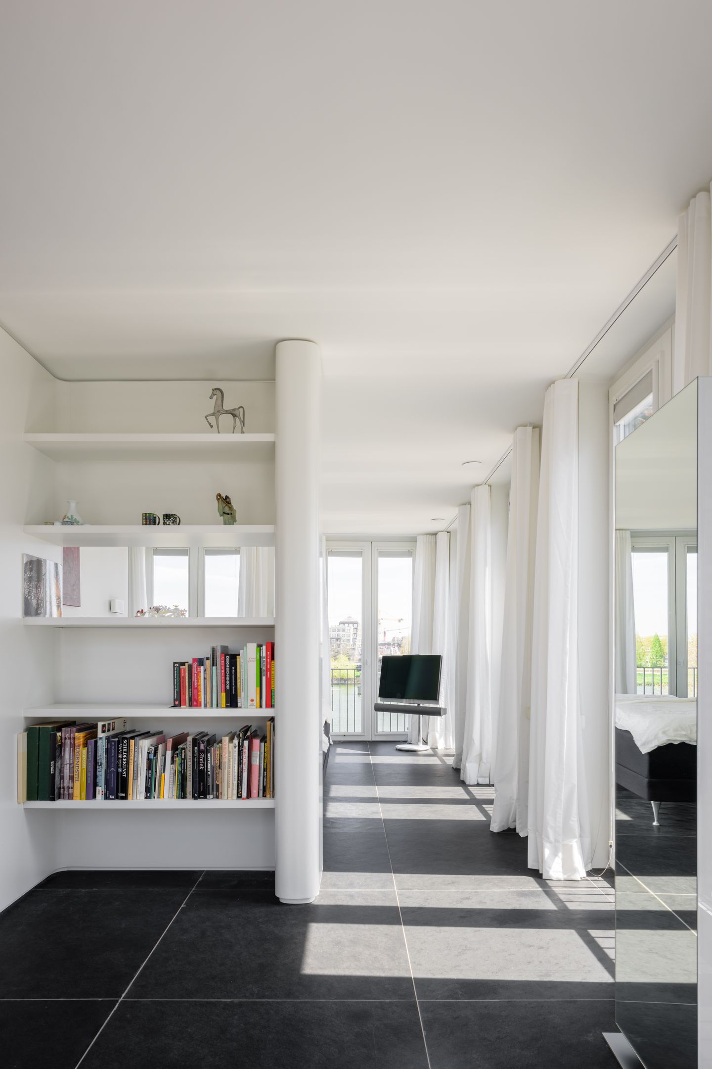 Foto 14 van van Hasseltkade 24