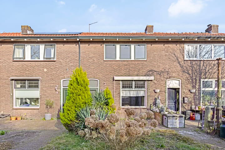 Foto 2 van P.M.R. Versteeghstraat 65