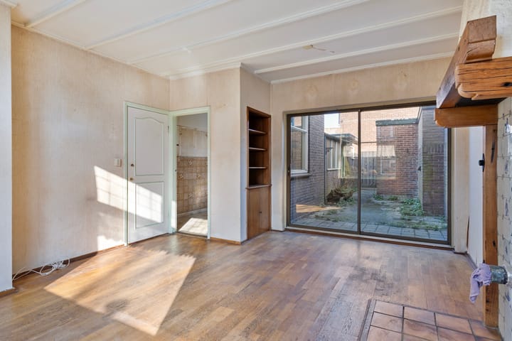 Foto 5 van P.M.R. Versteeghstraat 65