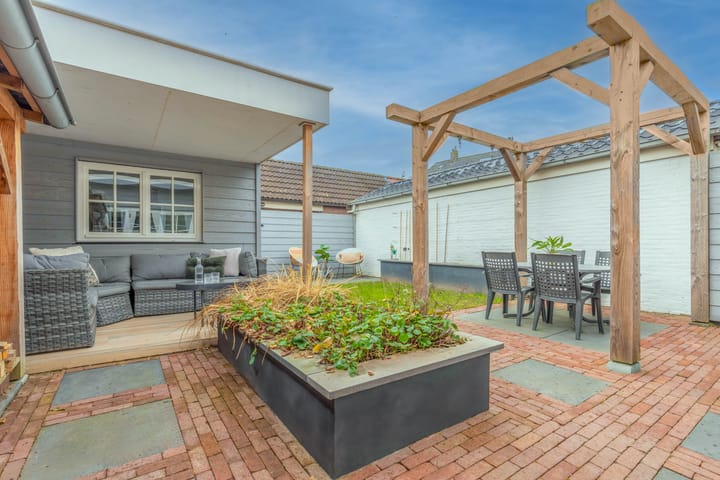 Photo 35 of Burg. Gaarlandtstraat 10