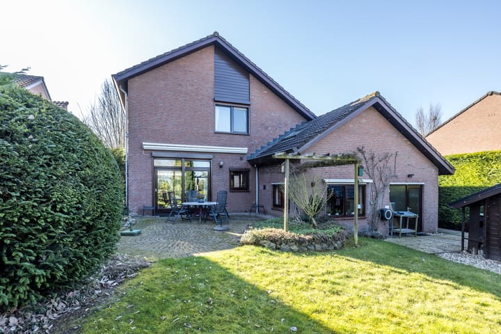 Foto 42 van Beatrixstraat 14