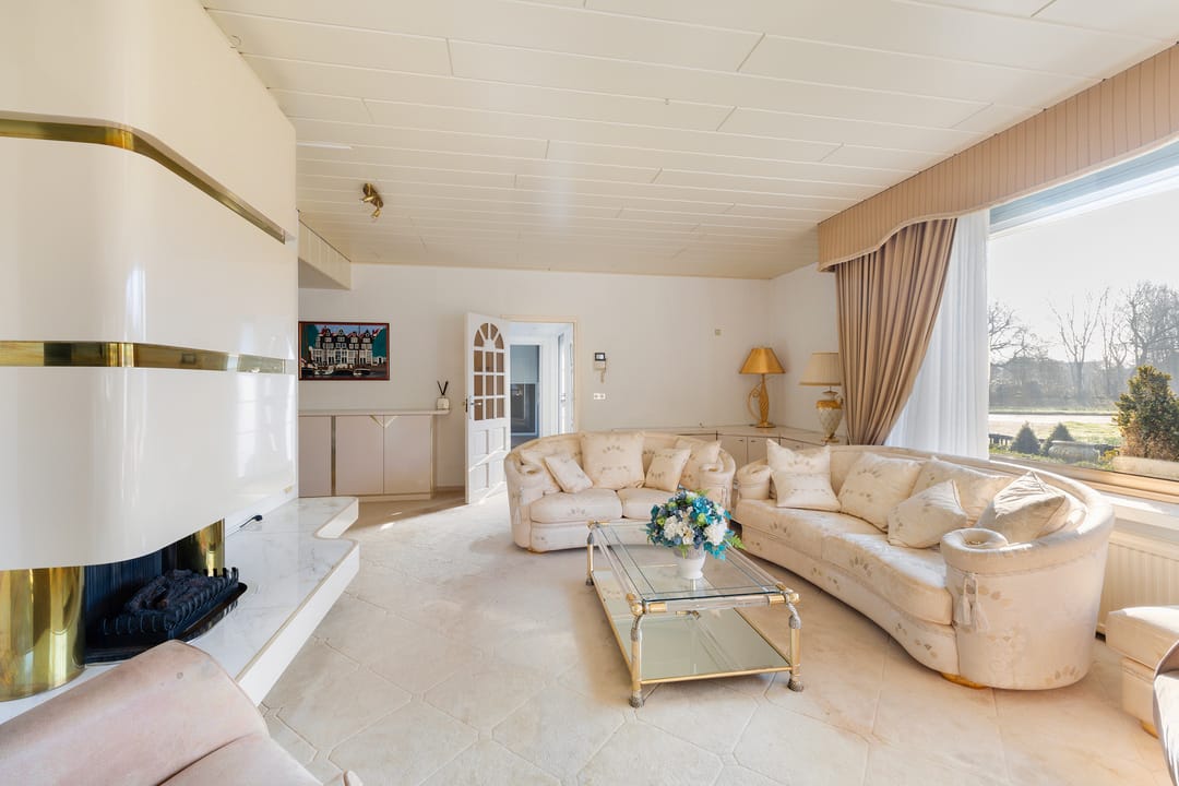 Foto 2 van D v Voornelaan 17