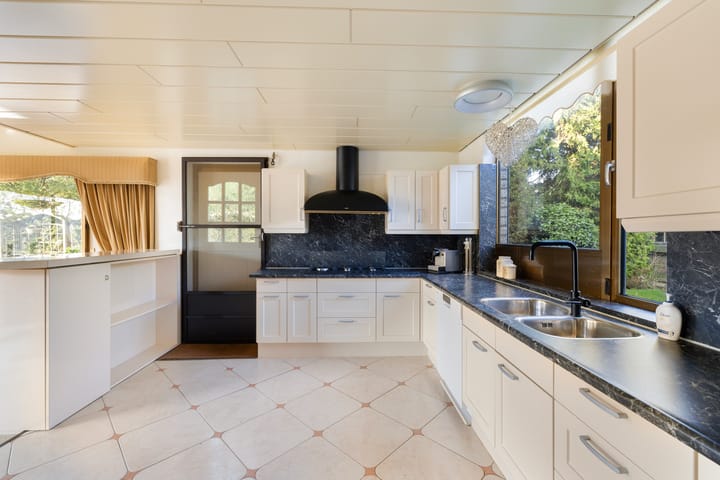 Foto 3 van D v Voornelaan 17