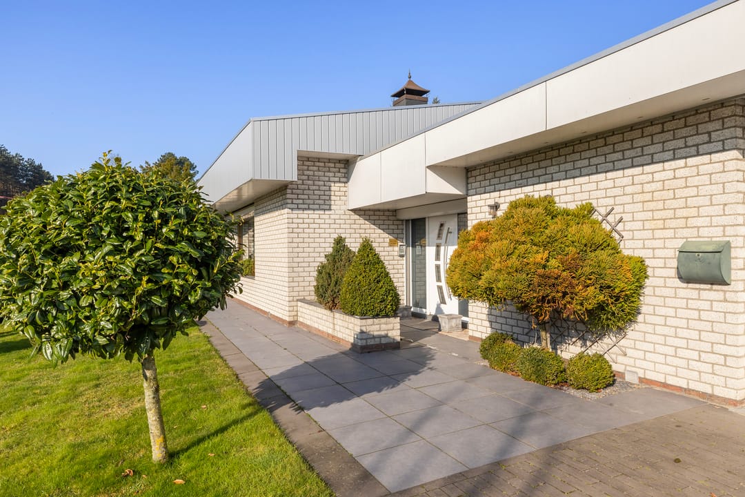 Foto 8 van D v Voornelaan 17