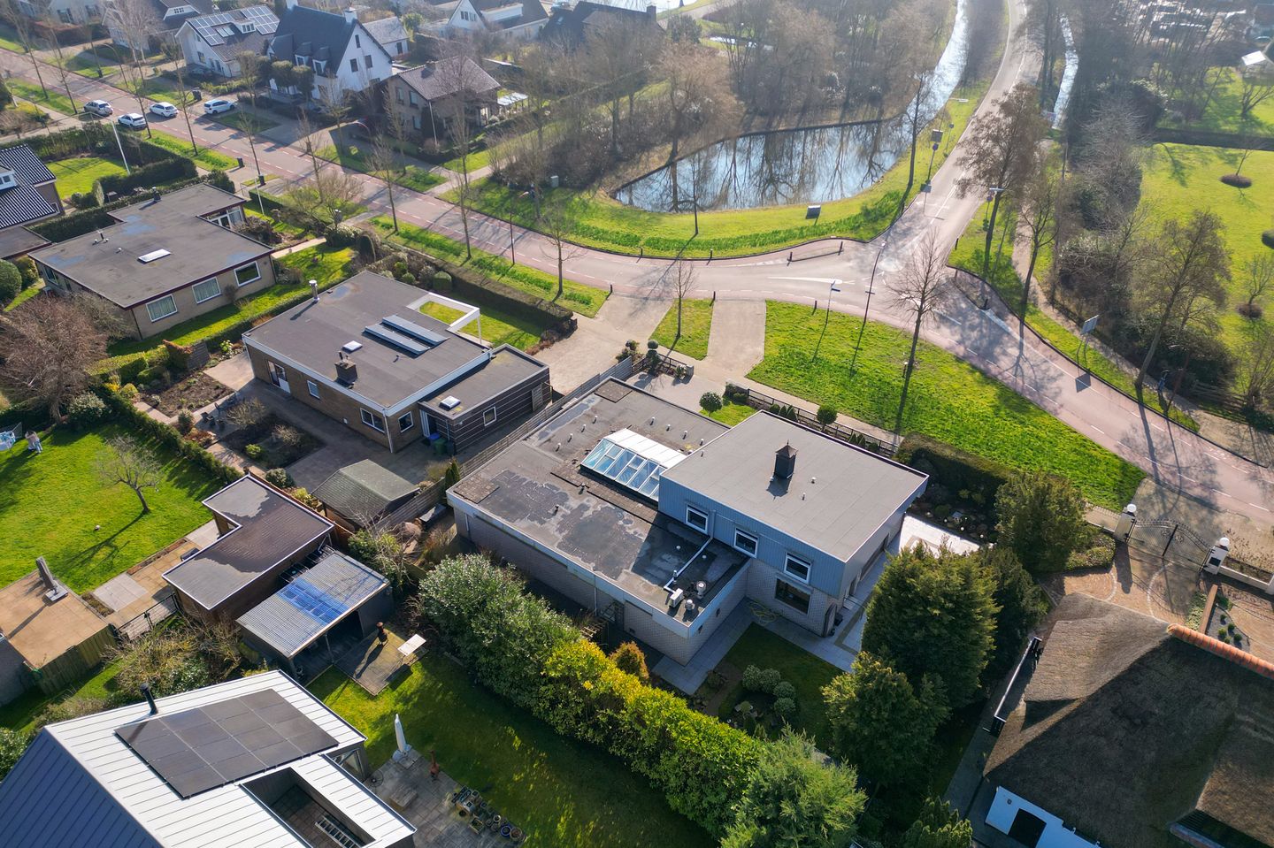 Foto 44 van D v Voornelaan 17