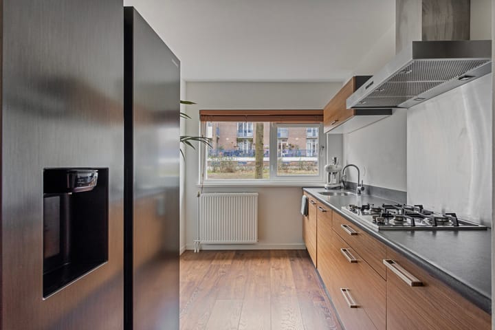 Foto 11 van J.C. van Epenstraat 73