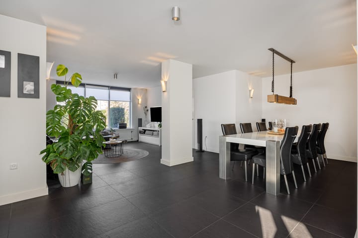 Foto 11 van De Jonglaan 41