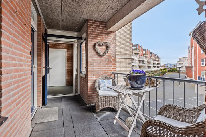 Foto 25 van Westsingel 8