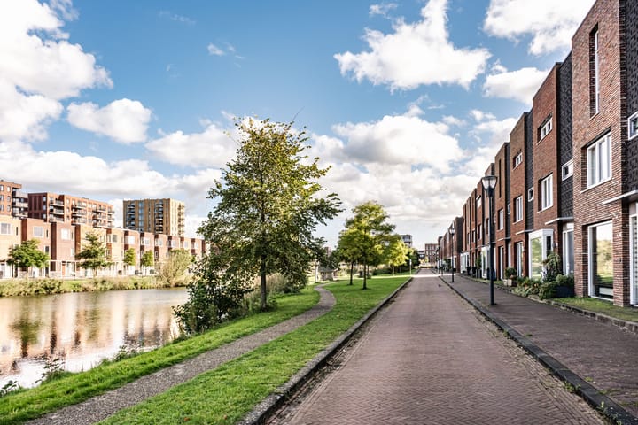 Foto 33 van Roolandweg 87