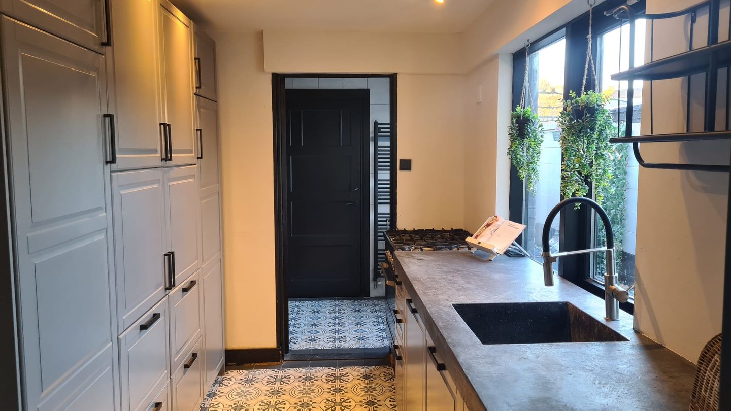 Foto 10 van Van Meterenstraat 25