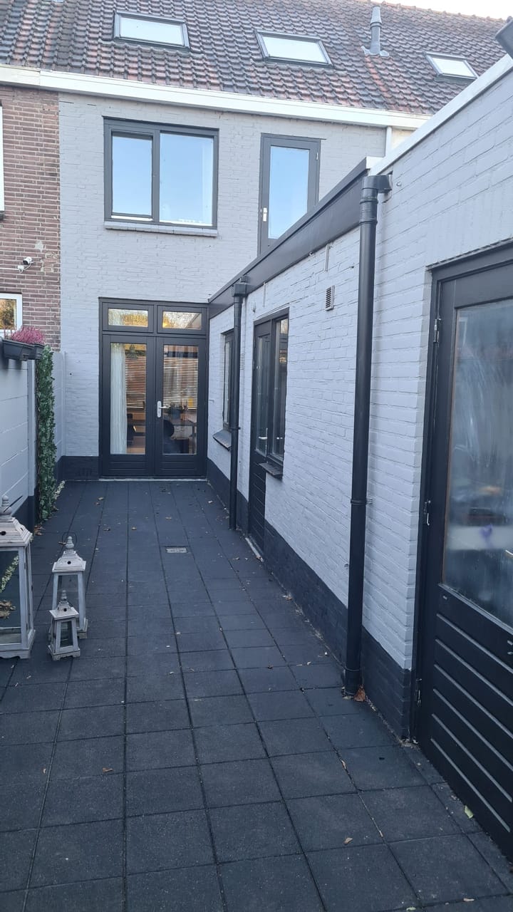 Foto 20 van Van Meterenstraat 25