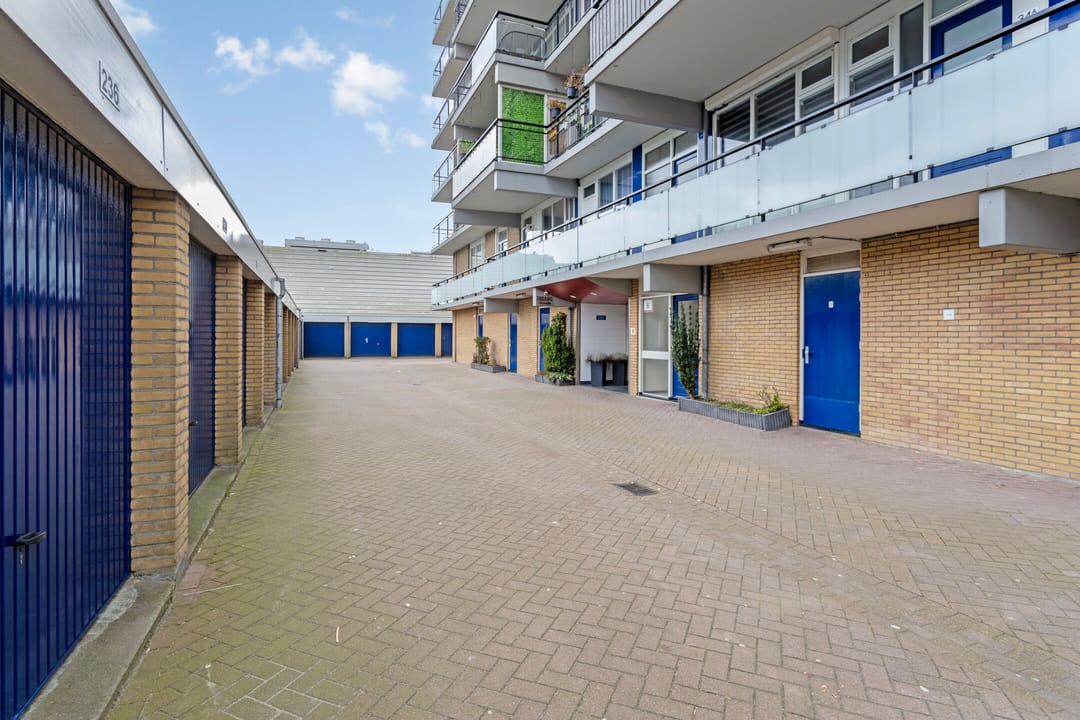 Photo 2 of Aïdaplein 108