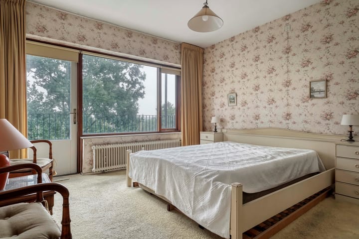 Foto 22 van Aert van Neslaan 428