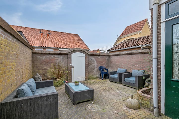 Foto 5 van Weeshuisstraat 6