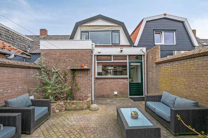 Photo 26 of Weeshuisstraat 6