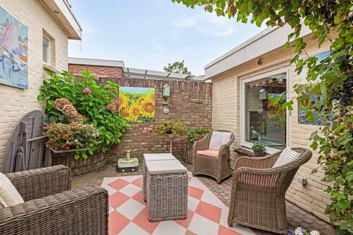 Foto 23 van Emmastraat 9