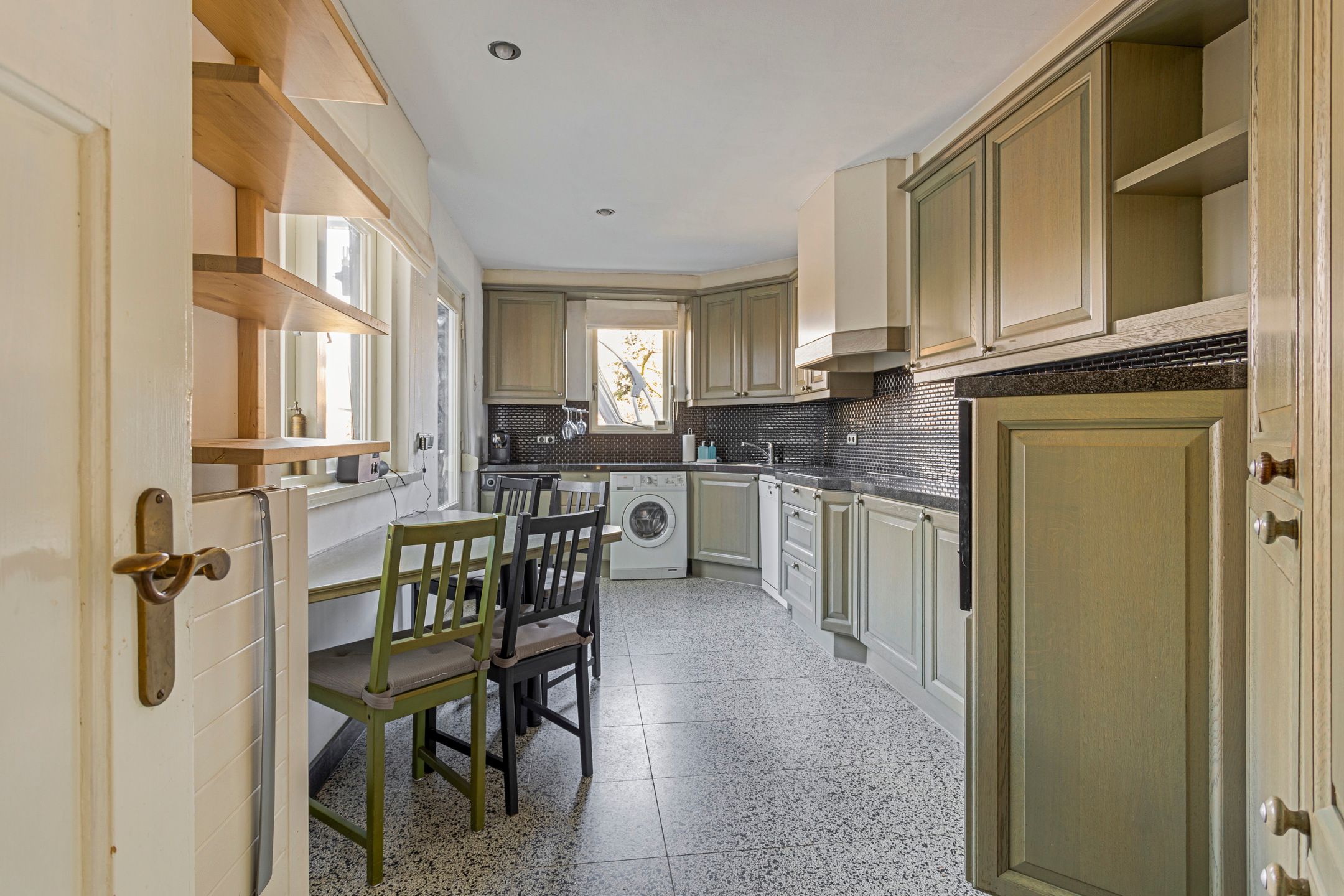 Foto 9 van Robert Regoutstraat 15