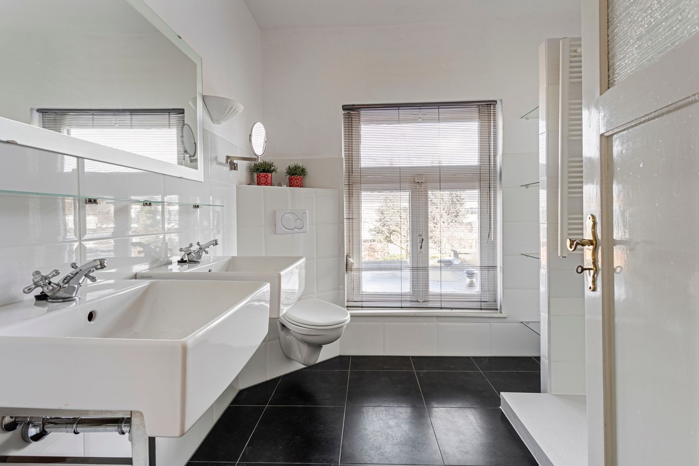 Foto 20 van Robert Regoutstraat 15