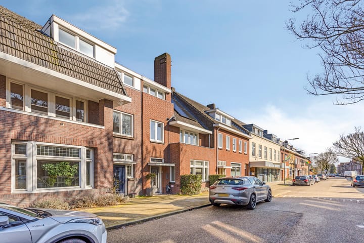 Foto 38 van Robert Regoutstraat 15