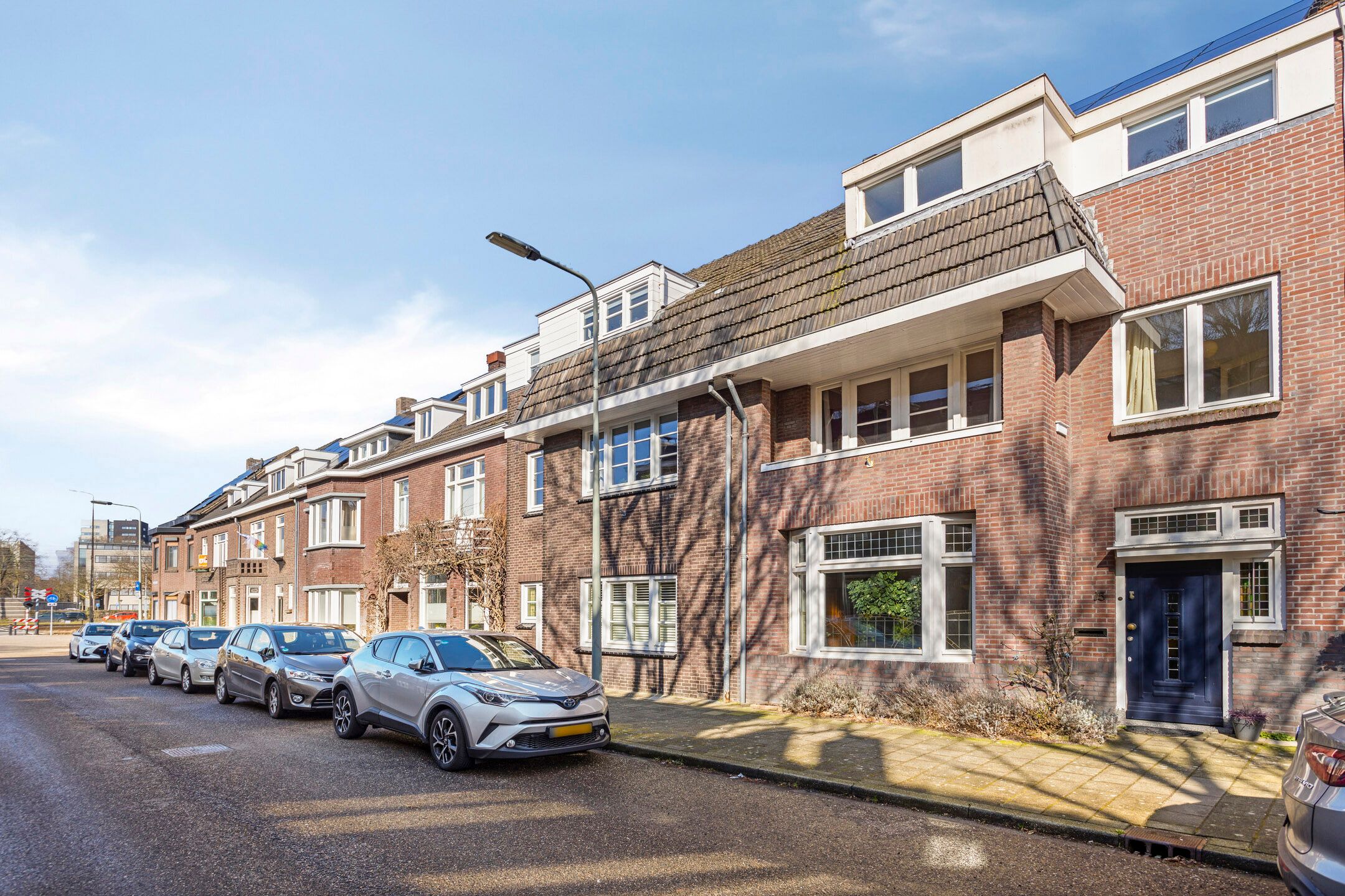 Foto 39 van Robert Regoutstraat 15