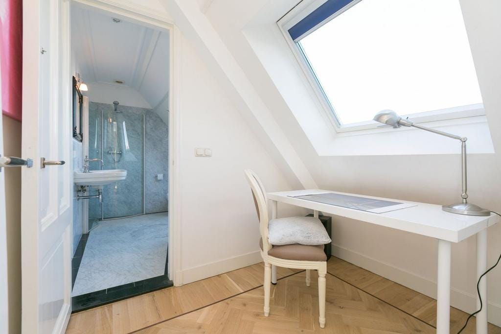 Foto 25 van Riouwstraat 62-A