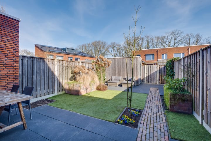 Foto 32 van Van der Willigenstraat 28