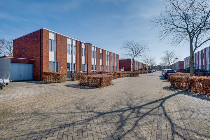 Foto 39 van Van der Willigenstraat 28