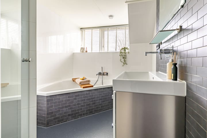 Foto 32 van Great Sminia 28