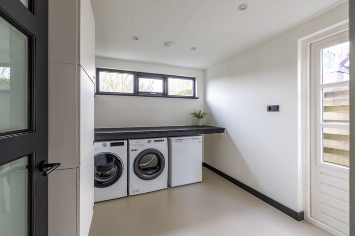 Foto 48 van Great Sminia 28