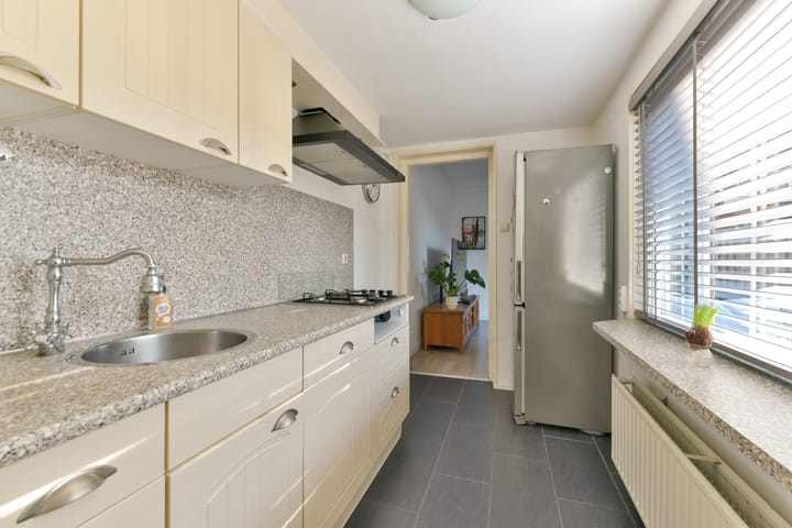 Foto 14 van Burgemeester Strick van Linschotenstraat 22