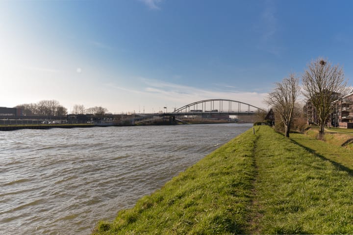 Foto 40 van Burgemeester Strick van Linschotenstraat 22